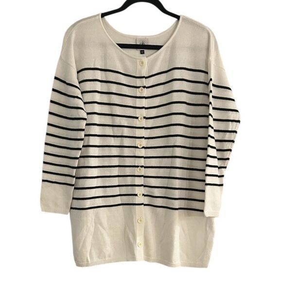 CAbi White Black Turnabout Cardigan Sweater Size XS style 6164 MSRP 130.00 - Picture 3 of 12